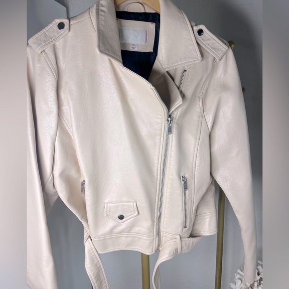 BLUSH LIGHTEST PINK VEGAN MOTORCYCLE 🏍️ JACKET - Picture 1 of 10